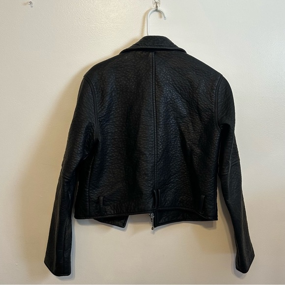 Abercrombie & Fitch • Cropped Fittes Vegan Leather Biker Jacket - Picture 5 of 6